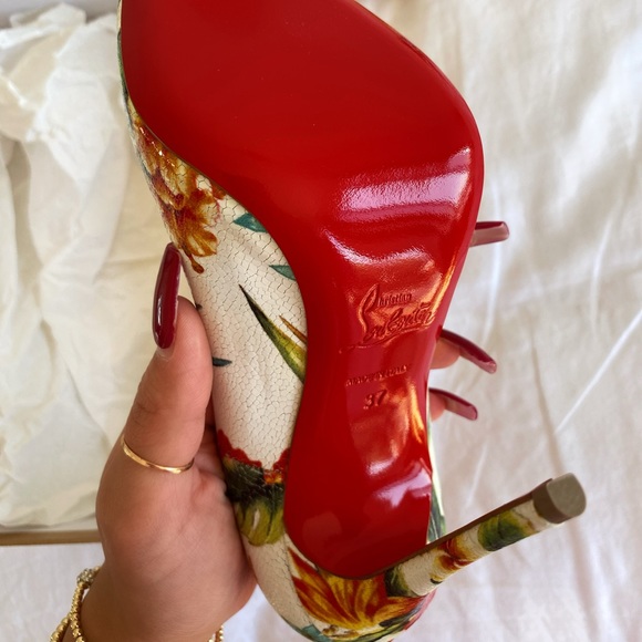 SOLD ‼️So Kate Hawaii Christian Louboutin - Picture 5 of 5